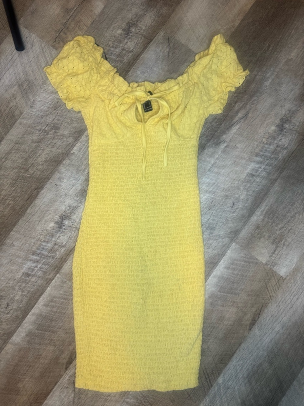 Forever 21 Yellow Smocked Mini Dress w Puff Cap Sleeve Delicate Lace Scalloped